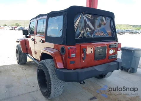 2014 Jeep Wrangler Unlimited Sahara из США, поврежденный, VIN 1C4BJWEG1EL209431